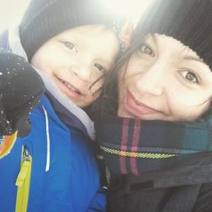 Meet your Posher, Caitlin